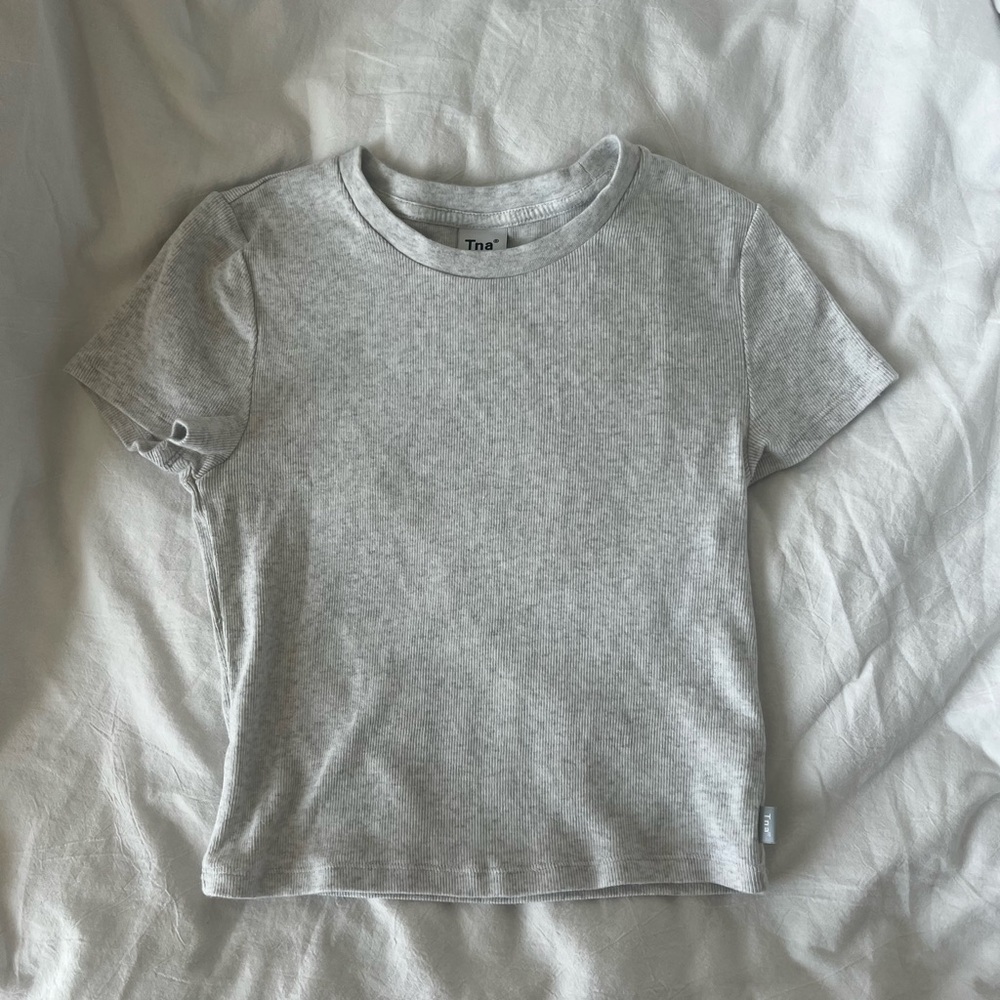 Aritzia TNA waist ribbed tshirt